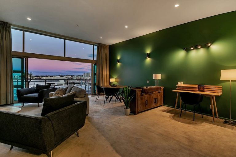 Photo of property in Shed 20 Princes Wharf Apartments, 48a/139 Quay Street, Auckland Central, Auckland, 1010