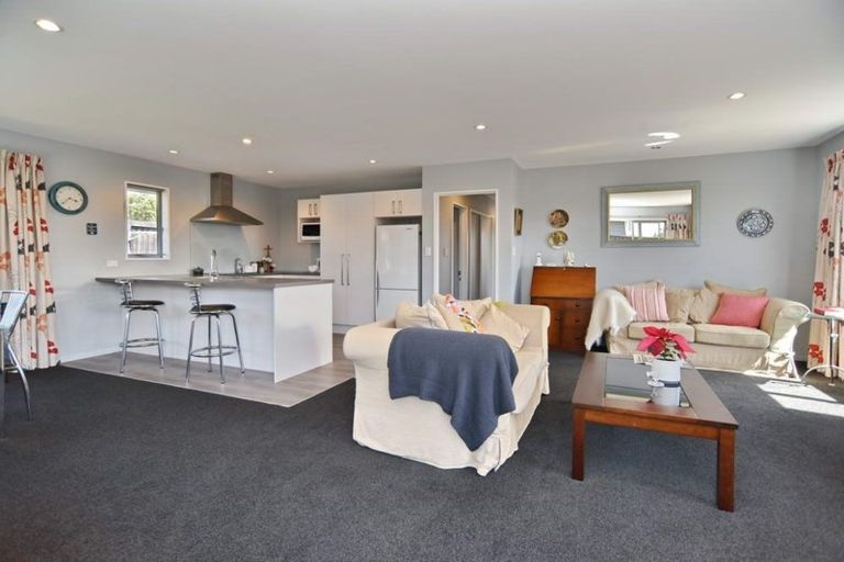 Photo of property in 8 Pimlico Place, Rangiora, 7400