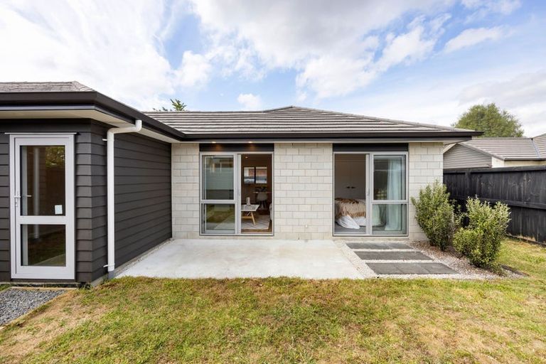 Photo of property in 2/7 Rutherford Street, Chedworth, Hamilton, 3210