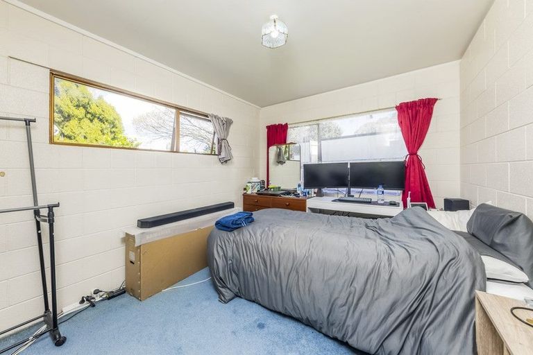 Photo of property in 20a Kindergarten Drive, Conifer Grove, Takanini, 2112