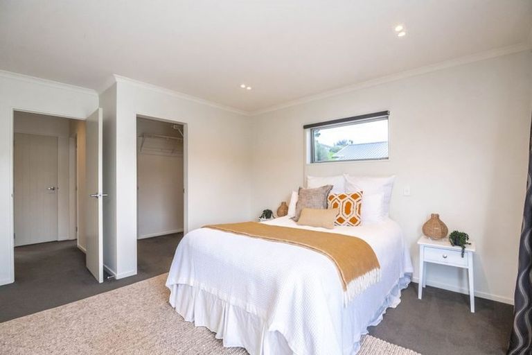 Photo of property in 10 Flotilla Place, Whitby, Porirua, 5024