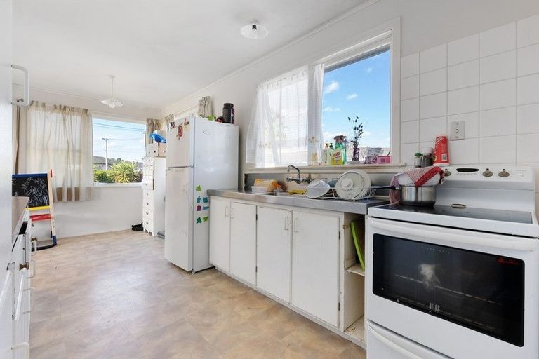 Photo of property in 76 Cargill Street, Papakura, 2110