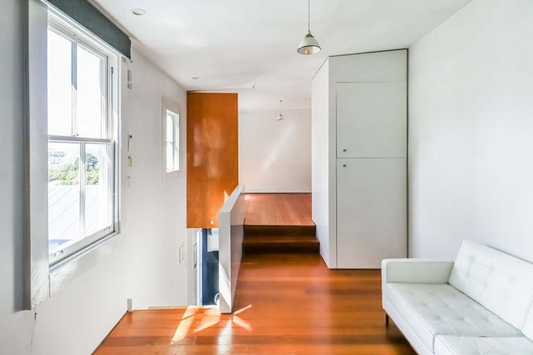 Photo of property in 21 Saint Mary Street, Thorndon, Wellington, 6011