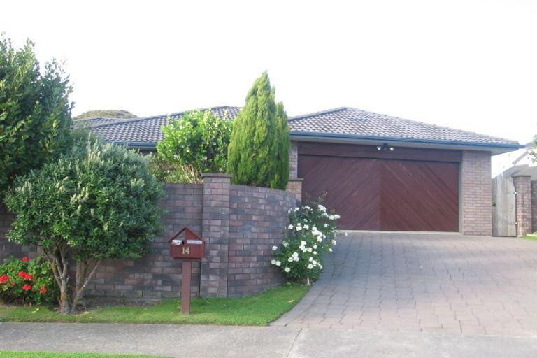 Photo of property in 14 Tombane Terrace, Papakowhai, Porirua, 5024