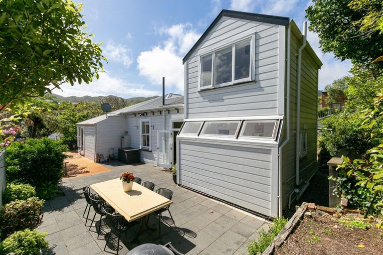 Photo of property in 18 Ottawa Road, Ngaio, Wellington, 6035