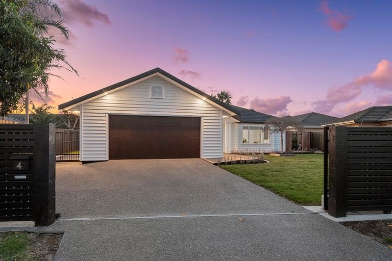 Photo of property in 4 Aranui Drive, Papamoa Beach, Papamoa, 3118
