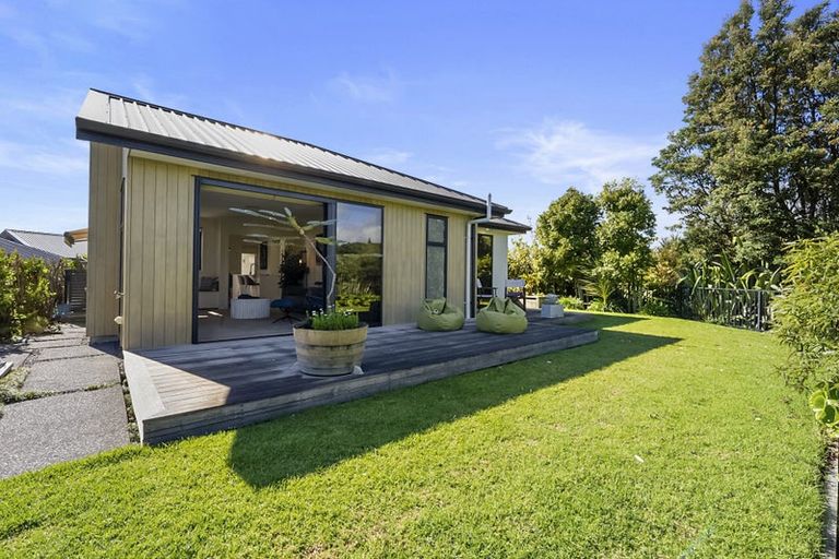 Photo of property in 2/31 Links Drive, Waiwhakaiho, New Plymouth, 4312