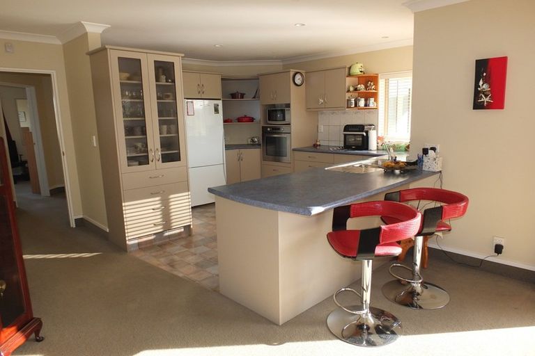 Photo of property in 6 Teppett Place, Foxton Beach, Foxton, 4815