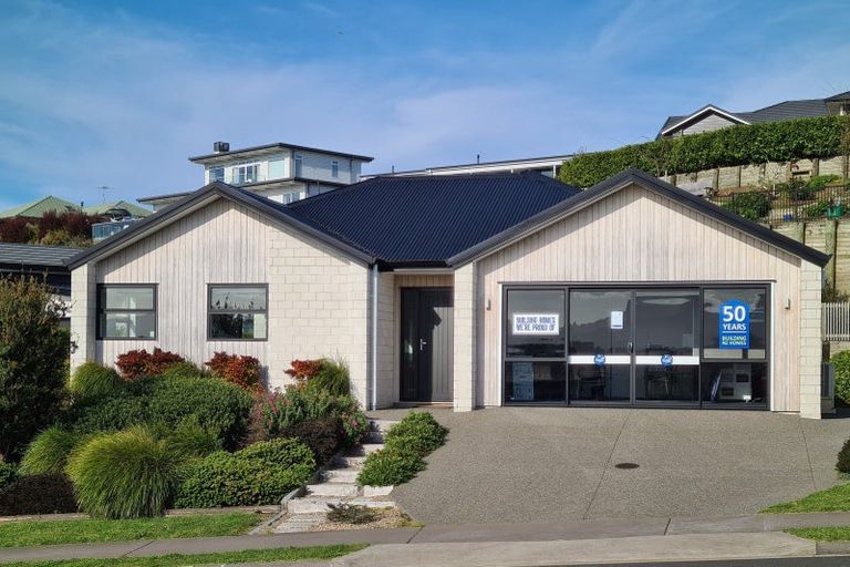 Photo of property in 1 Ridge Drive, Omokoroa, 3114