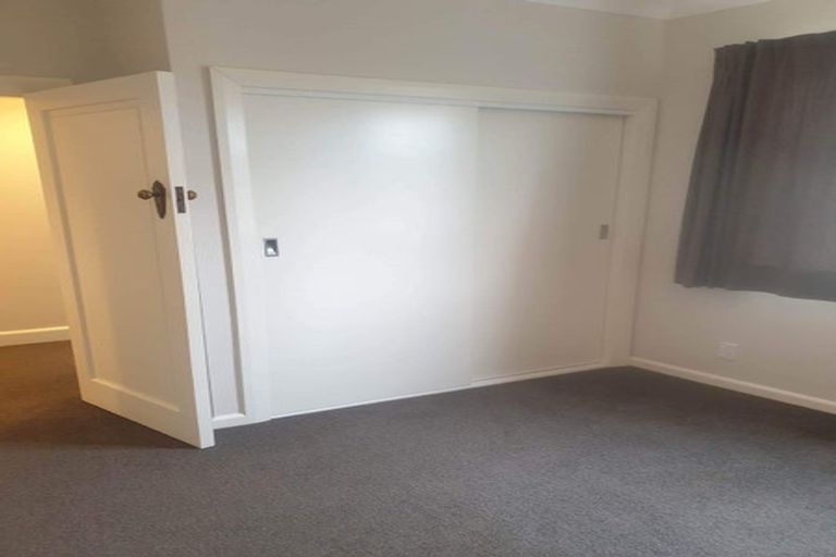 Photo of property in 98 Overtoun Terrace, Hataitai, Wellington, 6021