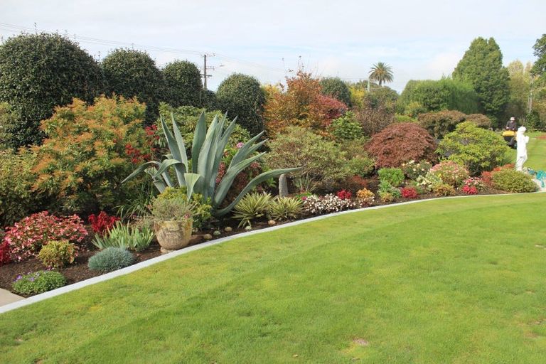 Photo of property in 2 Joll Street, Waitara, 4383