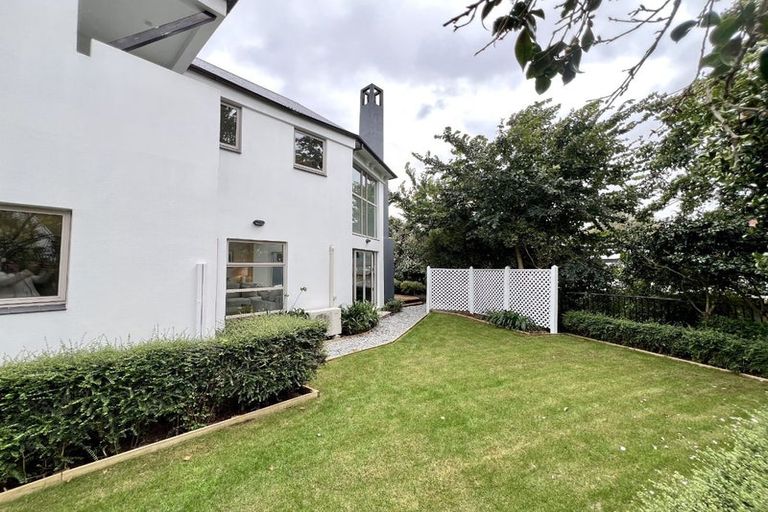 Photo of property in 2/37 Poynder Avenue, Merivale, Christchurch, 8014