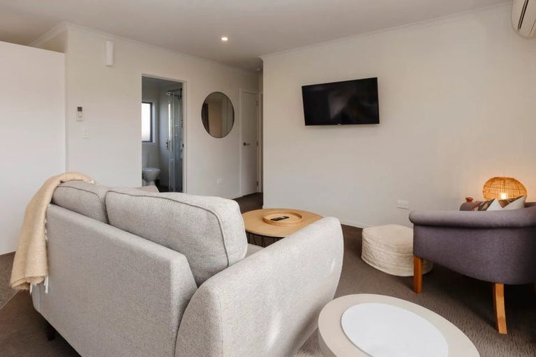 Photo of property in 88b Pioneer Road, Moturoa, New Plymouth, 4310