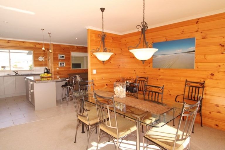 Photo of property in 157 The Fairway, Matarangi, Whitianga, 3592