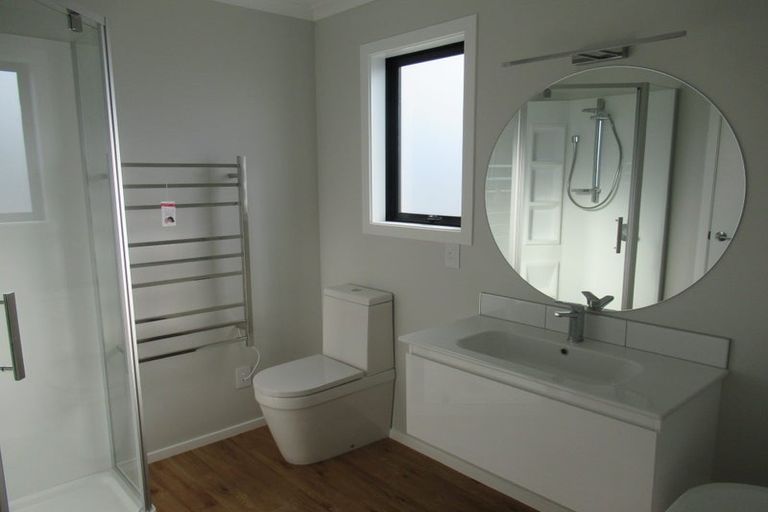 Photo of property in 1 Desert Gold Lane, Wallaceville, Upper Hutt, 5018