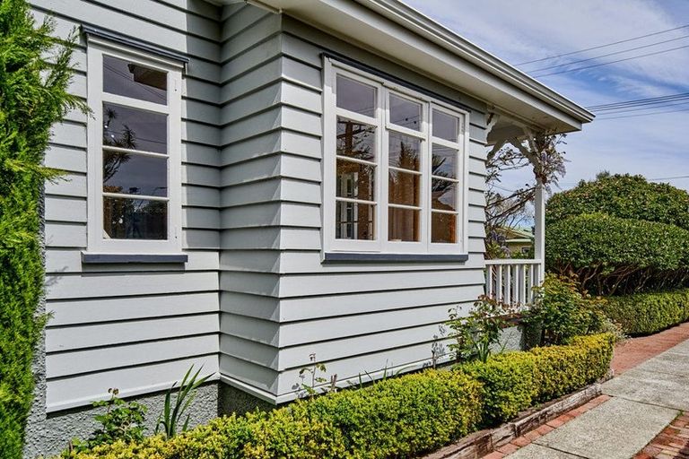 Photo of property in 267 Muritai Road, Eastbourne, Lower Hutt, 5013