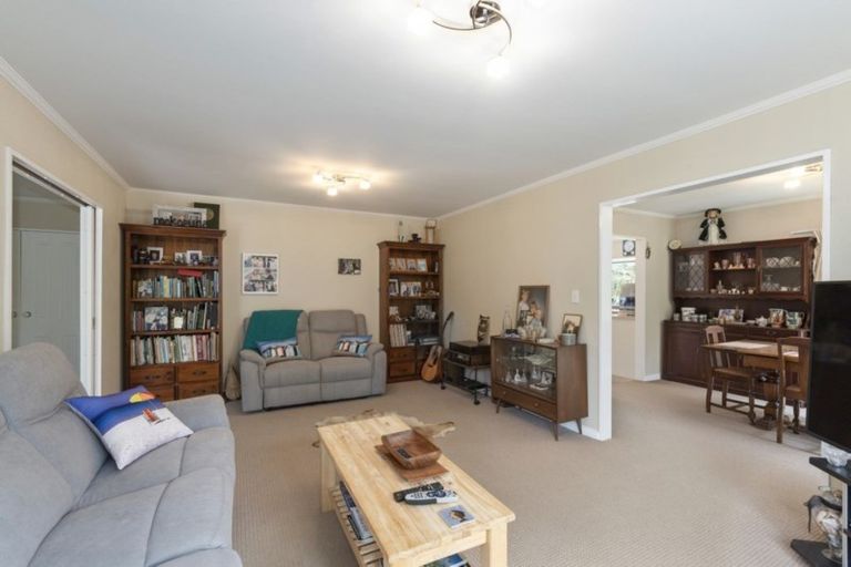 Photo of property in 15 Greenwood Boulevard, Otaki, 5512