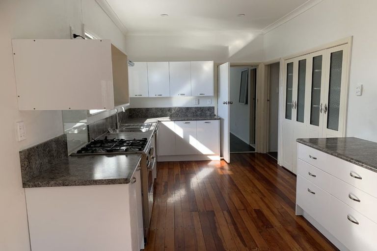 Photo of property in 134 Weraroa Road, Levin, 5510