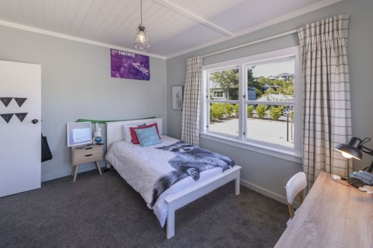 Photo of property in 450 Paremata Road, Pauatahanui, Porirua, 5381