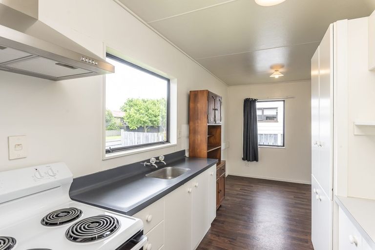 Photo of property in 2 Spackman Crescent, Paraparaumu, 5032