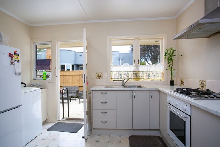 Photo of property in 3b Vogel Street, Cambridge, 3434