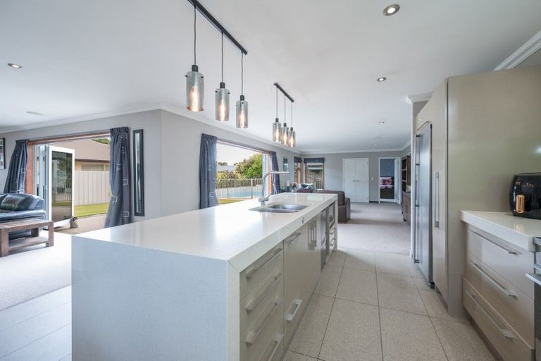 Photo of property in 25 Kitakita Grove, Motueka, 7120