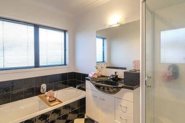 Photo of property in 7 Ngaio Street, Levin, 5510