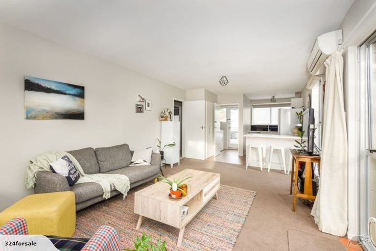 Photo of property in 5/324 Ferry Road, Waltham, Christchurch, 8011