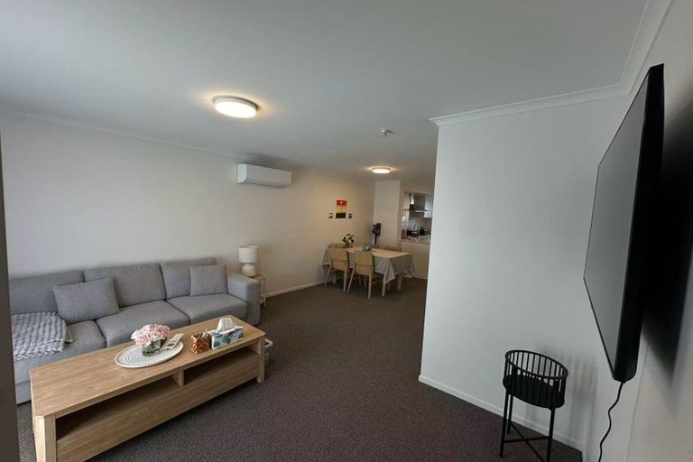 Photo of property in 55 Manarini Road, Westgate, Auckland, 0614