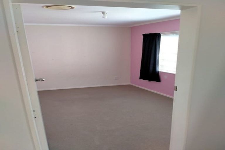 Photo of property in 12 Campbell Avenue, Paraparaumu, 5032