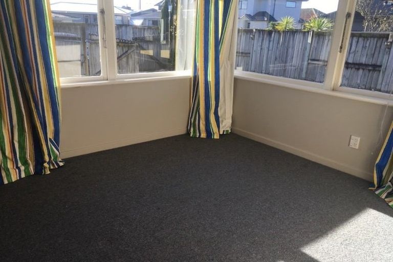 Photo of property in 954 Tremaine Avenue, Roslyn, Palmerston North, 4414