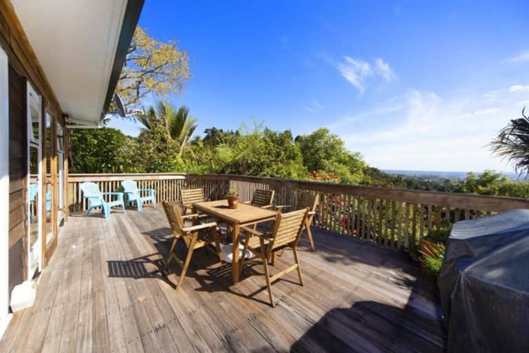 Photo of property in 69 Kohu Road, Titirangi, Auckland, 0604