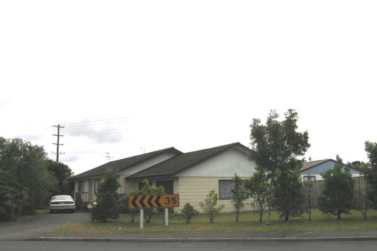 Photo of property in 47 Meadowood Drive, Unsworth Heights, Auckland, 0632