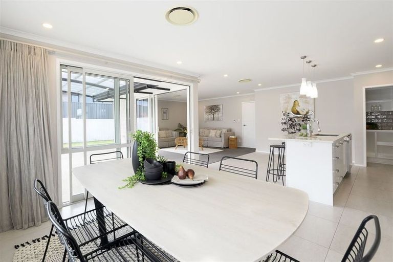 Photo of property in 115 Penetaka Heights, Pyes Pa, Tauranga, 3112