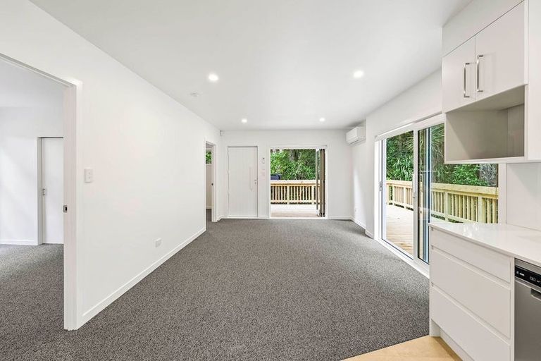 Photo of property in 69 Holland Road, Hillcrest, Auckland, 0627