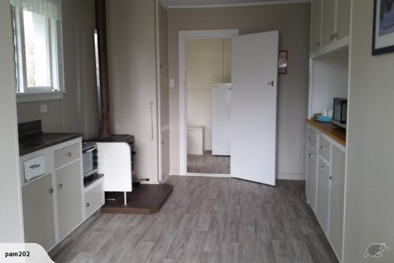 Photo of property in 8 Harewood Road, Oxford, 7430