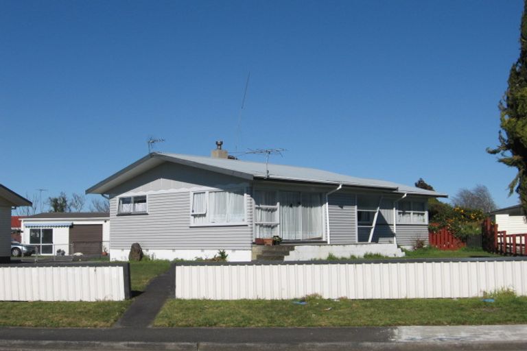Photo of property in 49 Eastburn Street, Papakura, 2110