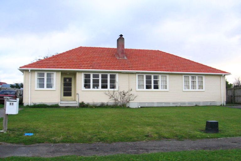 Photo of property in 15 Andrew Avenue, Roslyn, Palmerston North, 4414