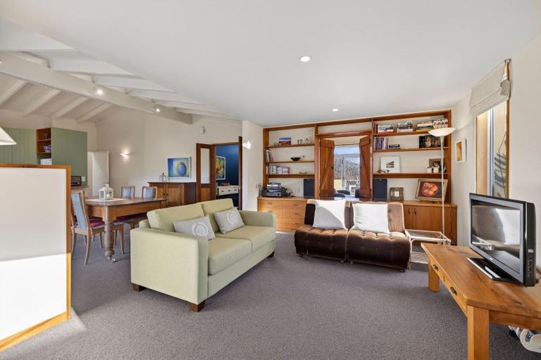 Photo of property in 5 Stafford Street, Arrowtown, 9302