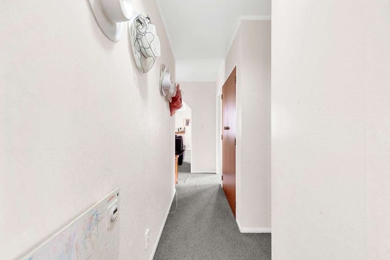 Photo of property in 5 Lambert Street, Marton, 4710