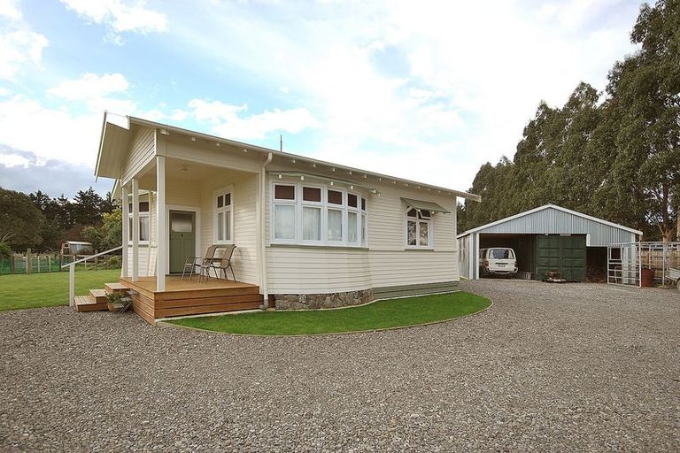 Photo of property in 14 Dalefield Road, Carterton, 5713