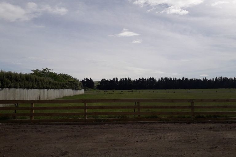 Photo of property in 7 Johnson Avenue, Amberley, 7410