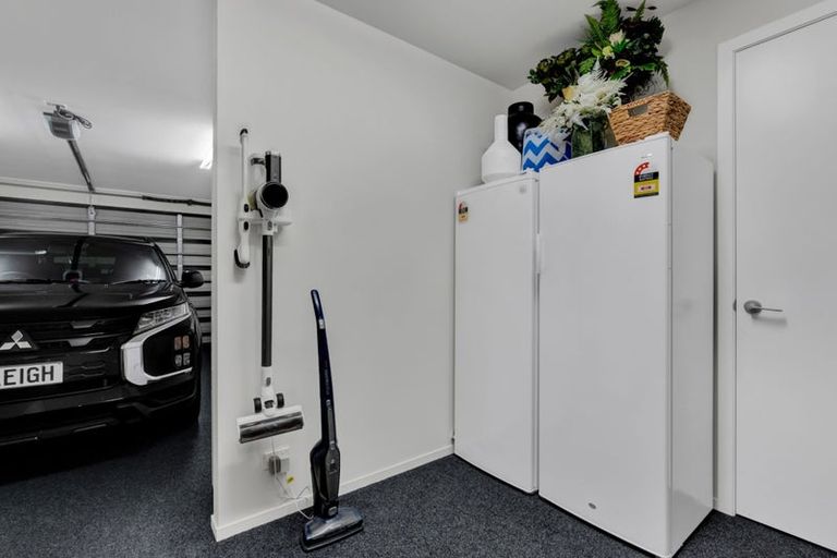 Photo of property in 10 Augusta Grove, Waiwhakaiho, New Plymouth, 4312