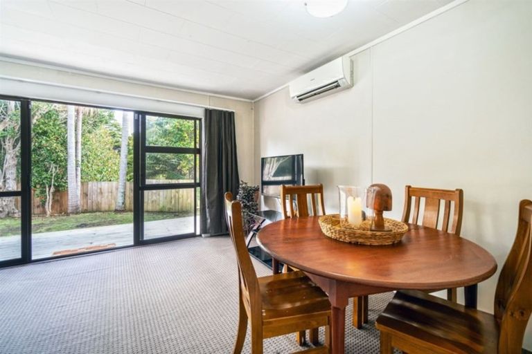 Photo of property in 1/34 Drome View Place, Beach Haven, Auckland, 0626