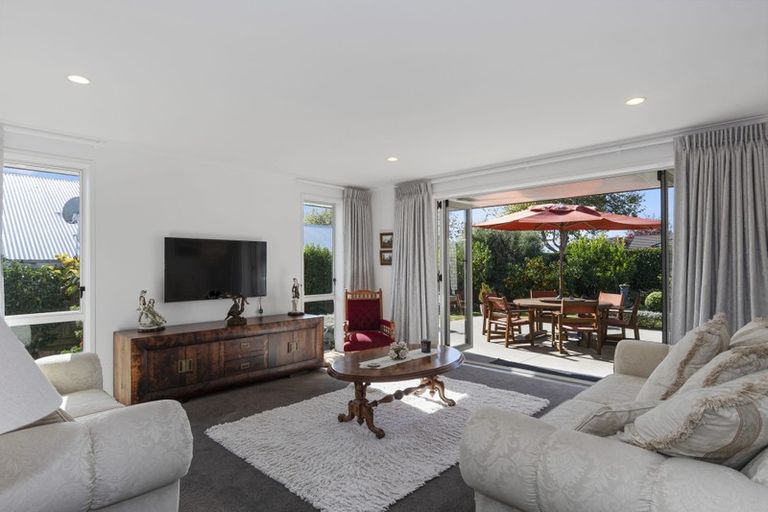 Photo of property in 2 Kakapo Place, Pyes Pa, Tauranga, 3112