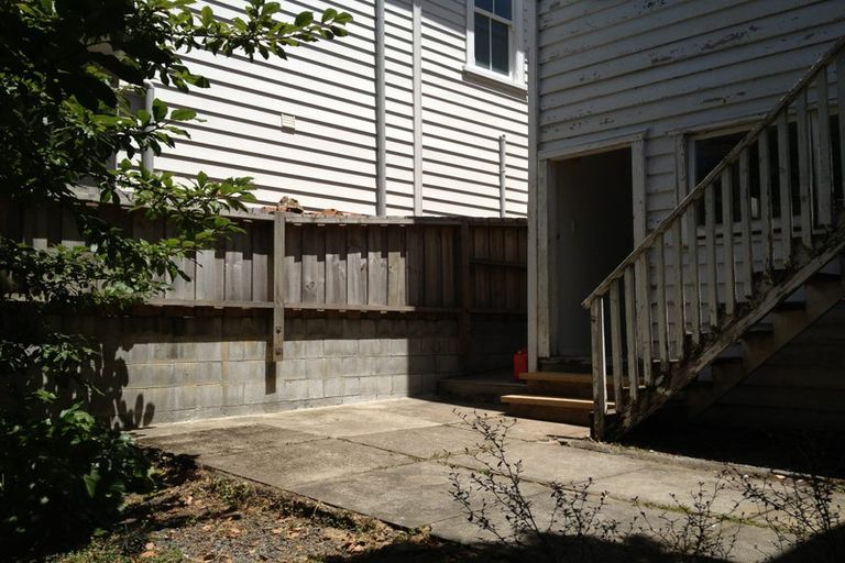 Photo of property in 18 Shoal Bay Road, Devonport, Auckland, 0624