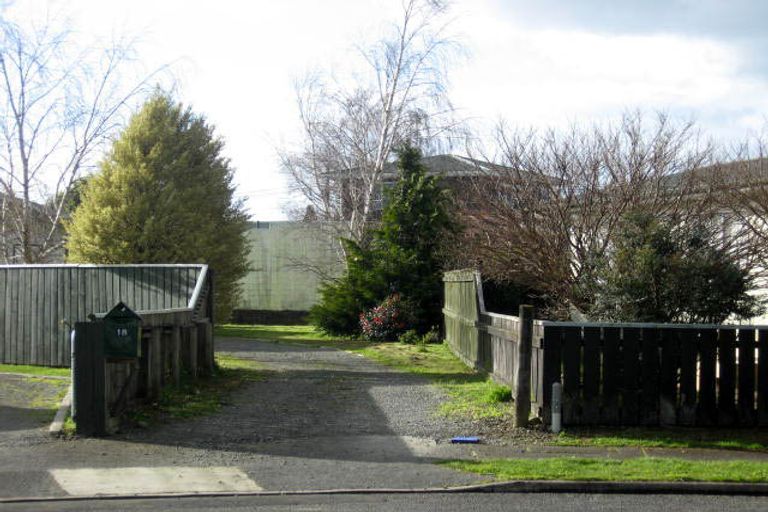 Photo of property in 18 Baillie Crescent, Carterton, 5713