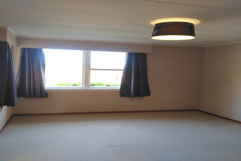 Photo of property in 62 Huatoki Street, Vogeltown, New Plymouth, 4310