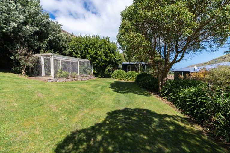 Photo of property in 904 Te Oka Bay Road, Te Oka, Little River, 7591