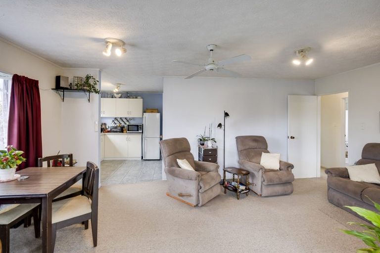 Photo of property in 2/17 Wharerangi Road, Tamatea, Napier, 4112